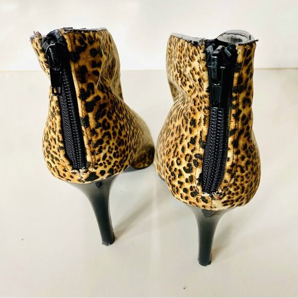 CARLOS SANTANA Black Animal Leopard Print Stiletto Heel Ankle Boot Booties 9.5 - Picture 6 of 11